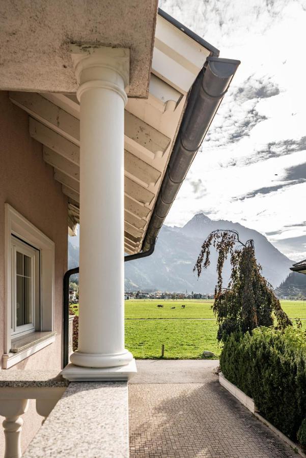 Gaestehaus Wiesengrund & Apart Sporer Mayrhofen Exterior photo